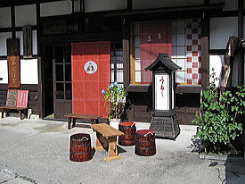 �X�ܑO�ɍ��|��