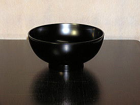 �����o�̑���