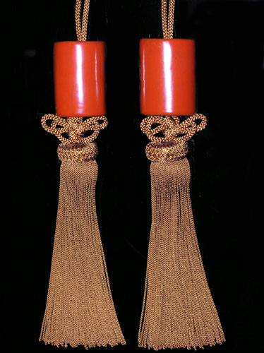 ���̋ʂɋ����̖[